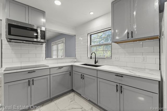 7985 Faircrest Drive, Ypsilanti, MI 48197