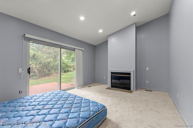 7985 Faircrest Drive, Ypsilanti, MI 48197