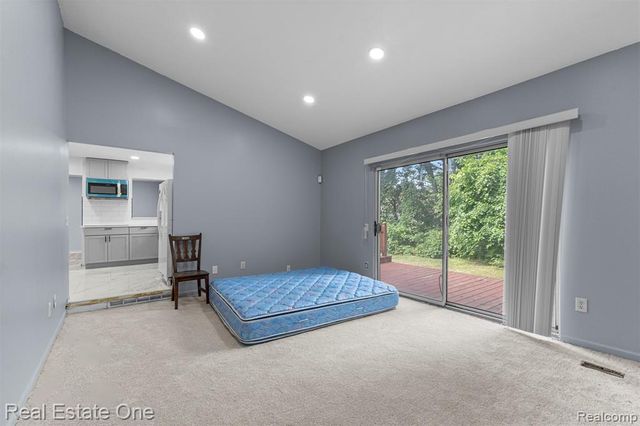 7985 Faircrest Drive, Ypsilanti, MI 48197