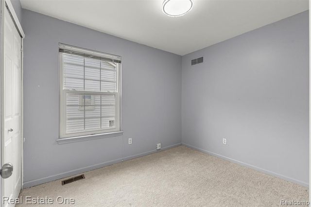 7985 Faircrest Drive, Ypsilanti, MI 48197