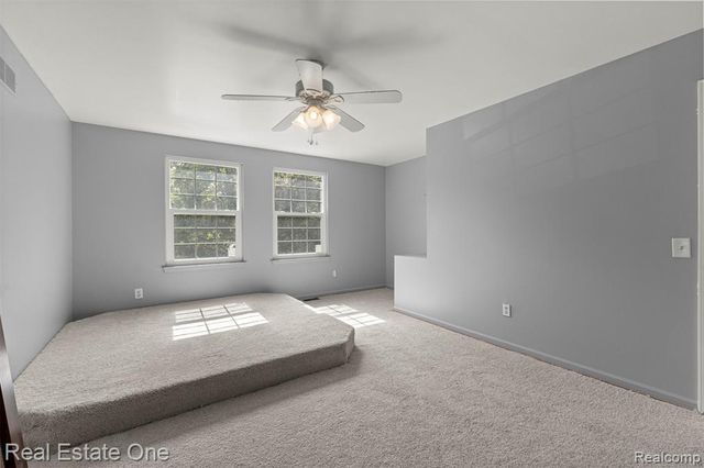 7985 Faircrest Drive, Ypsilanti, MI 48197