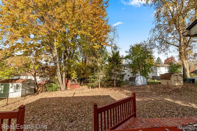 7985 Faircrest Drive, Ypsilanti, MI 48197