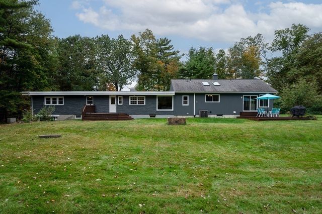 82 Central Tpke, Sutton, MA 01590