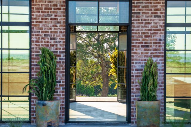 128 Private Road 142, Lampasas, TX 76550