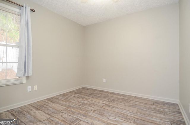 204 Chelsea Court, Woodstock, GA 30189