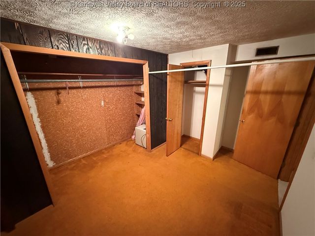 40 Hickory Lane, Madison, WV 25130