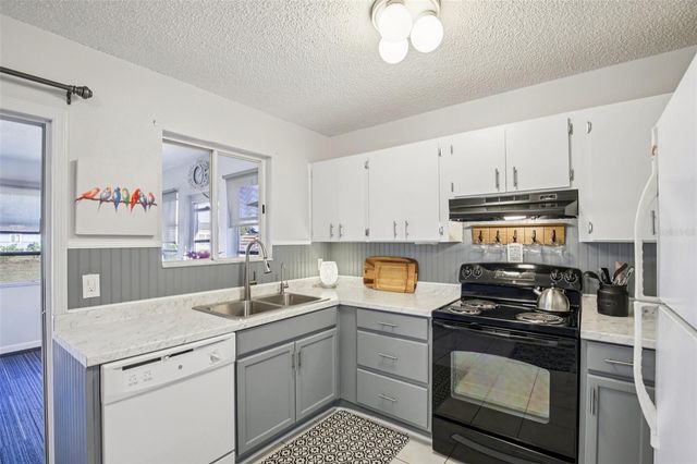 13374 BRONZE AVENUE, Port Charlotte, FL 33981