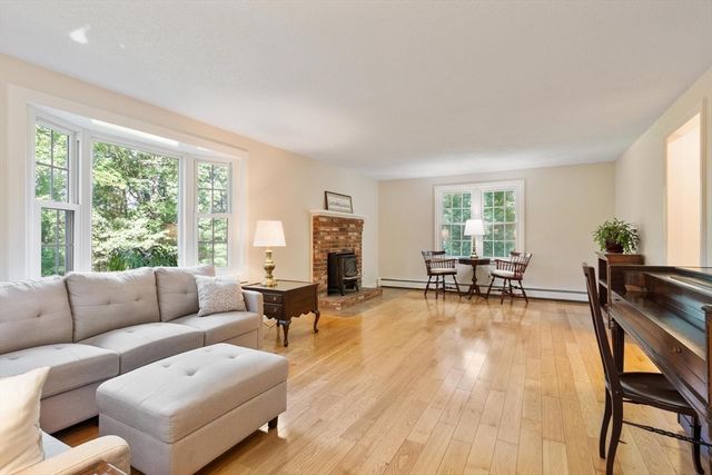 13 Howard Road, Westford, MA 01886