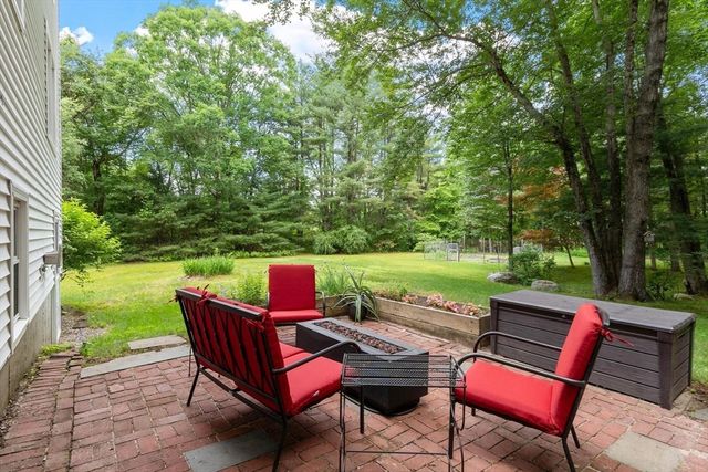 13 Howard Road, Westford, MA 01886