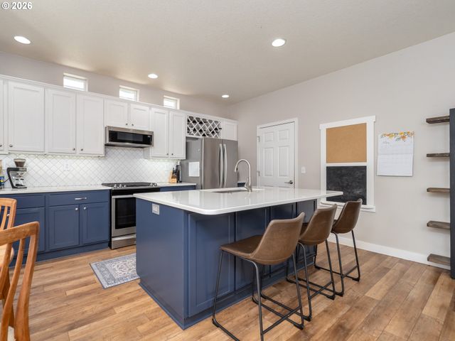 3632 BUR OAK Ct, Newberg, OR 97132