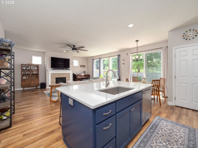3632 BUR OAK Ct, Newberg, OR 97132