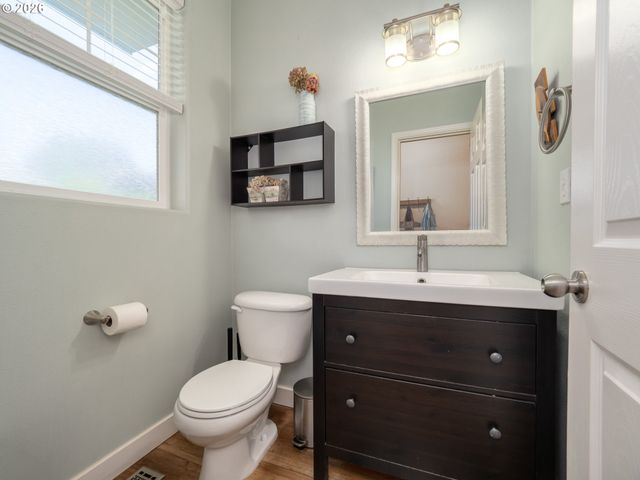3632 BUR OAK Ct, Newberg, OR 97132