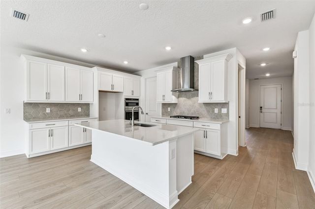 7575 SEAHAWK AVENUE, Sarasota, FL 34241