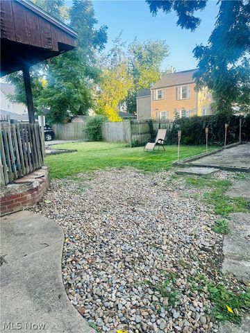 2616 Crown Place NW, Canton, OH 44708