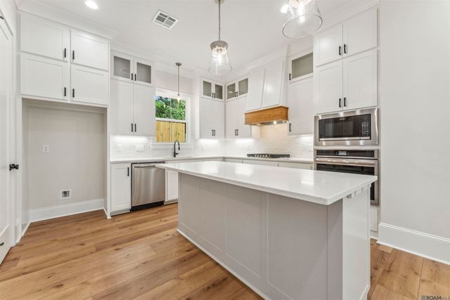 14136 Camilla Dr, Saint George, LA 70817