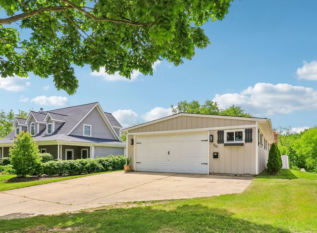 501 South Street, Barrington, IL 60010