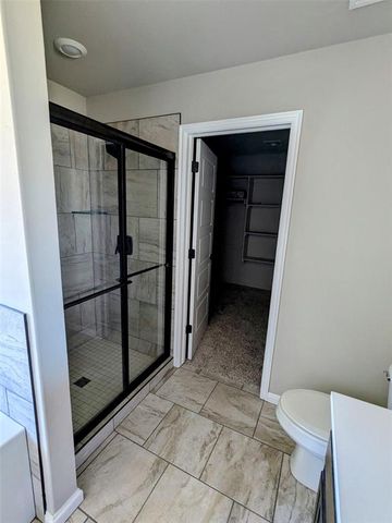 2402 Cattail Circle, Midwest City, OK 73130