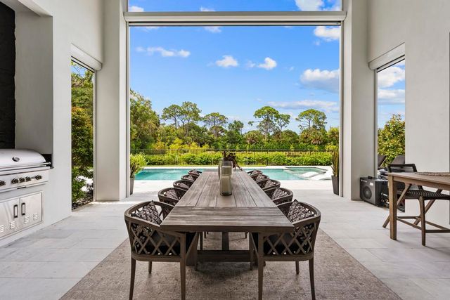 18401 Symphony Court, Jupiter, FL 33458