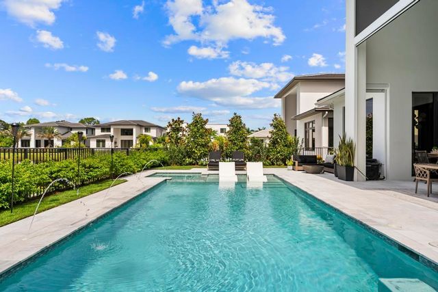 18401 Symphony Court, Jupiter, FL 33458