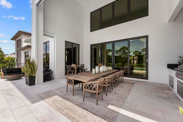18401 Symphony Court, Jupiter, FL 33458