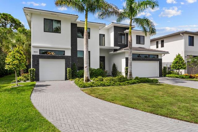 18401 Symphony Court, Jupiter, FL 33458