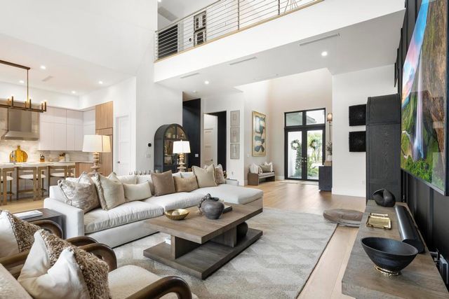 18401 Symphony Court, Jupiter, FL 33458