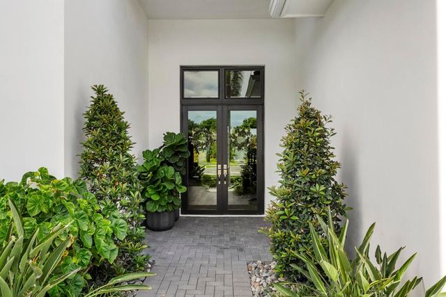18401 Symphony Court, Jupiter, FL 33458