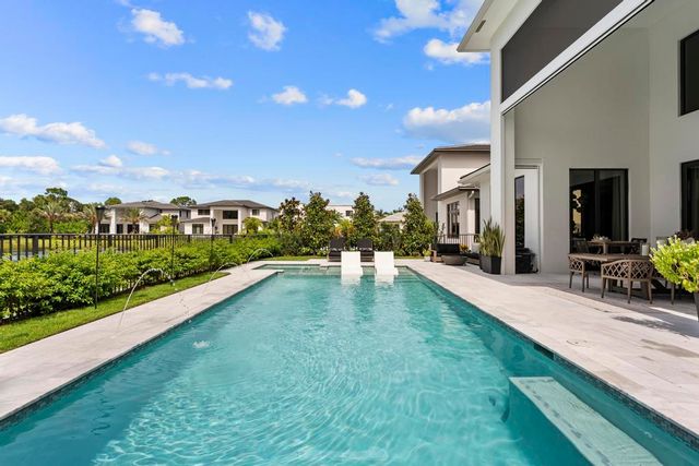 18401 Symphony Court, Jupiter, FL 33458