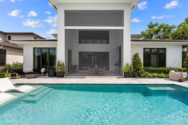 18401 Symphony Court, Jupiter, FL 33458