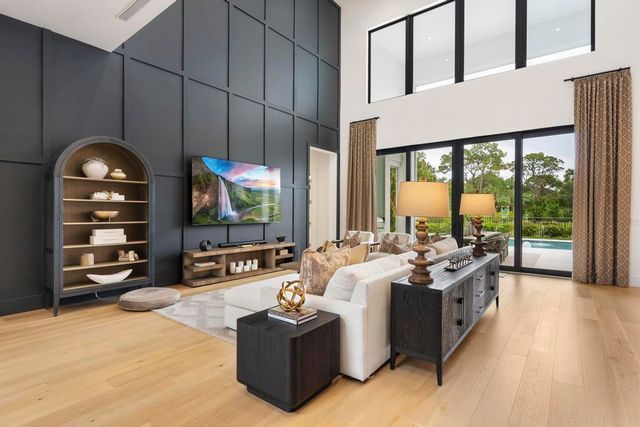 18401 Symphony Court, Jupiter, FL 33458
