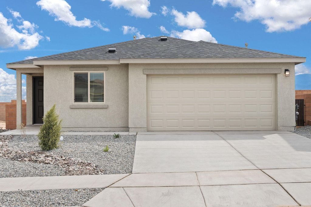 1616 Saddleback Trail NE, Rio Rancho, NM 87144