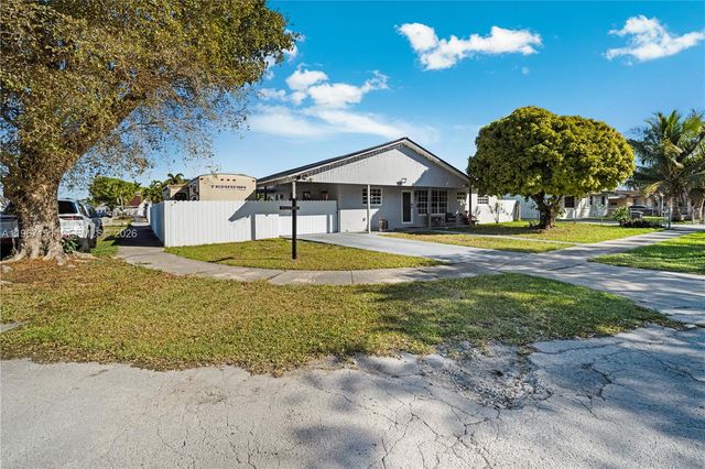 16035 SW 298th Ter, Homestead, FL 33033