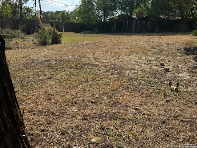 13607 Puro Oro, Universal City, TX 78148