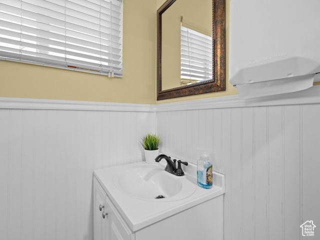 1345 E FORT UNION BLVD, Cottonwood Heights, UT 84121