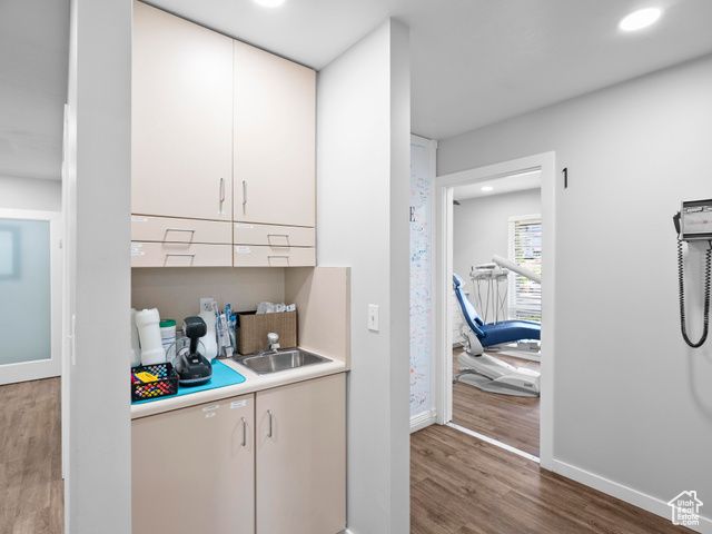 1345 E FORT UNION BLVD, Cottonwood Heights, UT 84121