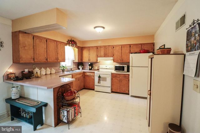 92 NEWMAN RD, Orrtanna, PA 17353