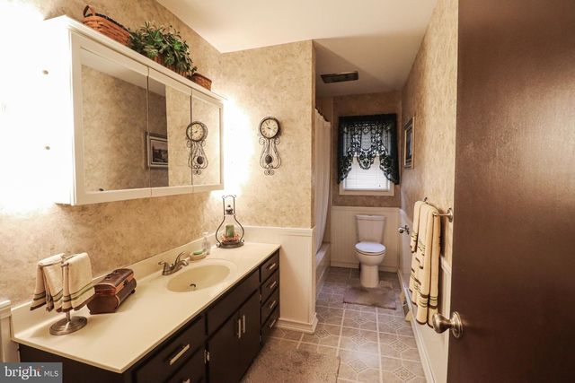 92 NEWMAN RD, Orrtanna, PA 17353