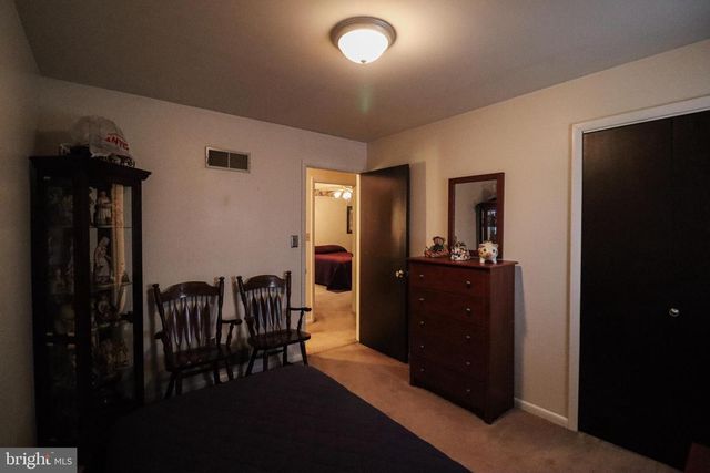 92 NEWMAN RD, Orrtanna, PA 17353