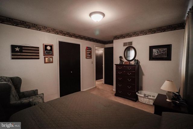 92 NEWMAN RD, Orrtanna, PA 17353