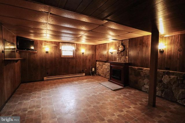 92 NEWMAN RD, Orrtanna, PA 17353