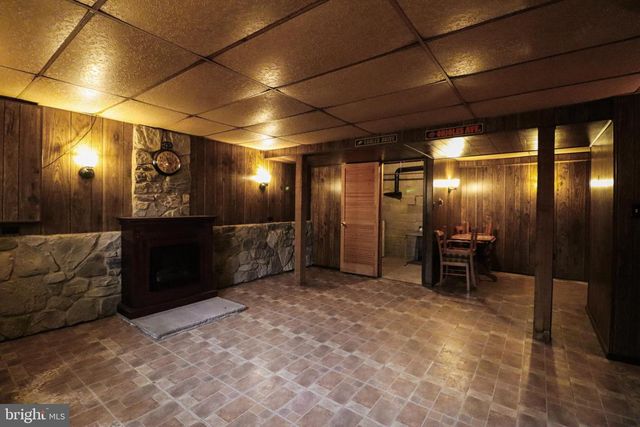 92 NEWMAN RD, Orrtanna, PA 17353