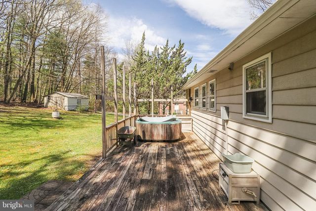 92 NEWMAN RD, Orrtanna, PA 17353