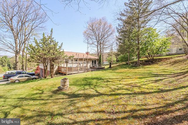 92 NEWMAN RD, Orrtanna, PA 17353