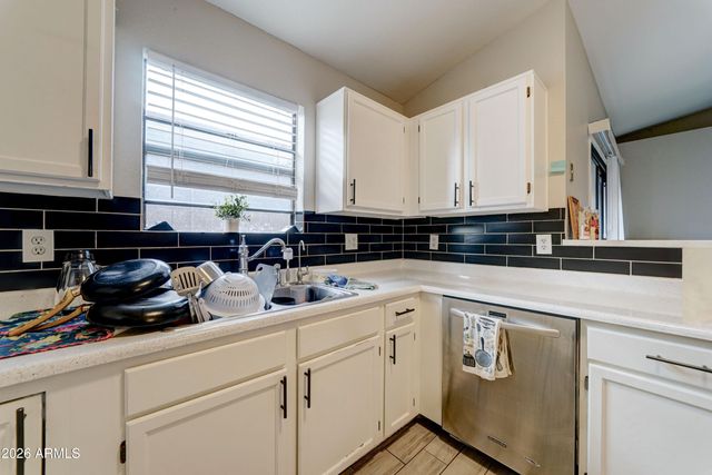 4006 N 88TH Lane, Phoenix, AZ 85037