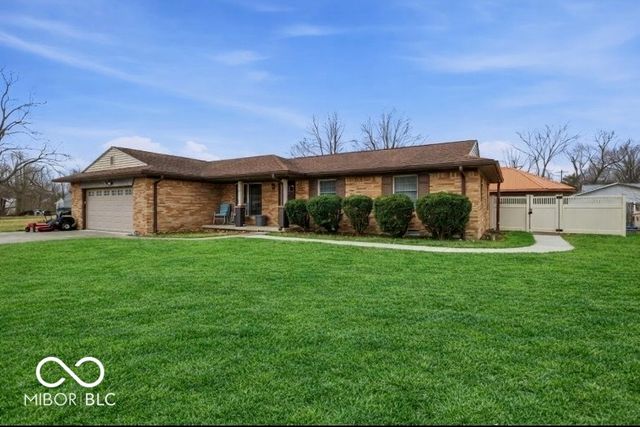 98 E Meadow Glen Drive, Brazil, IN 47834