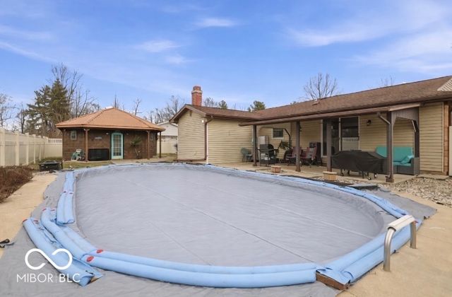 98 E Meadow Glen Drive, Brazil, IN 47834