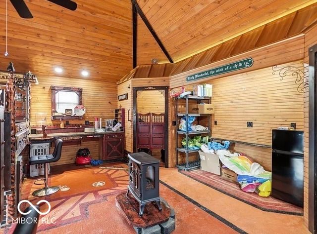 98 E Meadow Glen Drive, Brazil, IN 47834