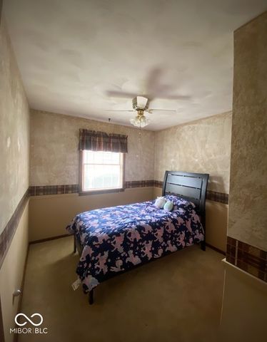 98 E Meadow Glen Drive, Brazil, IN 47834