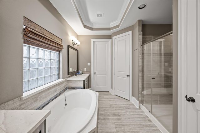 1714 Wickham Reach Drive, Spring, TX 77386