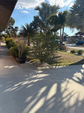 321 VENETIA AVENUE, North Port, FL 34287